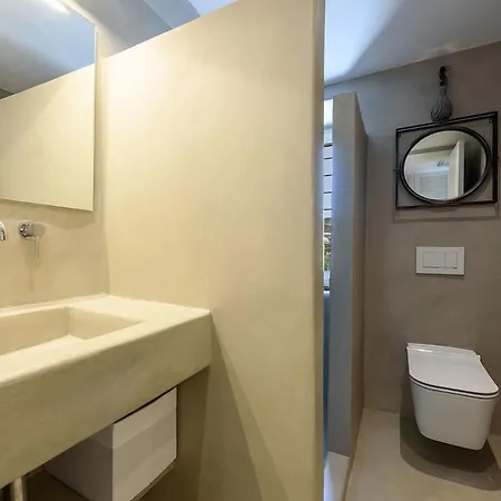 House Of Old Olive Tree Páros