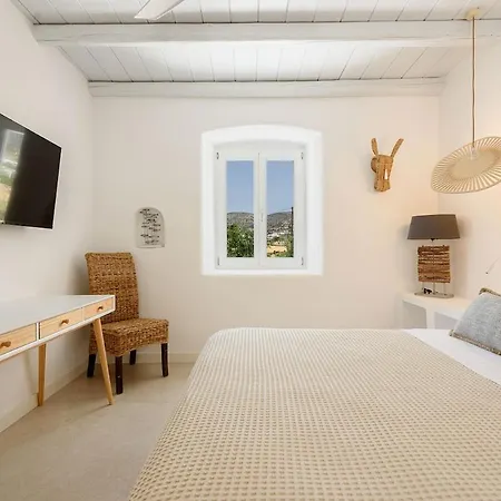 Villa House Of Old Olive Tree Páros