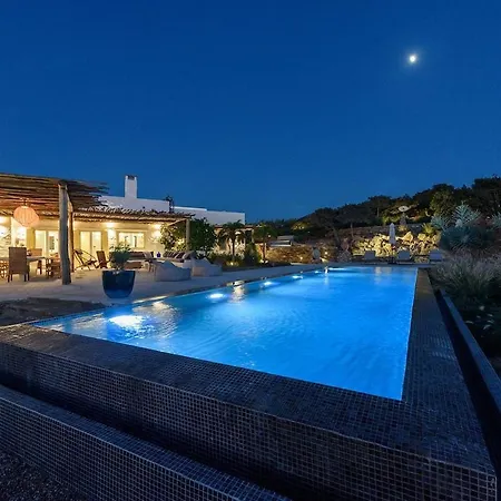 House Of Old Olive Tree Villa