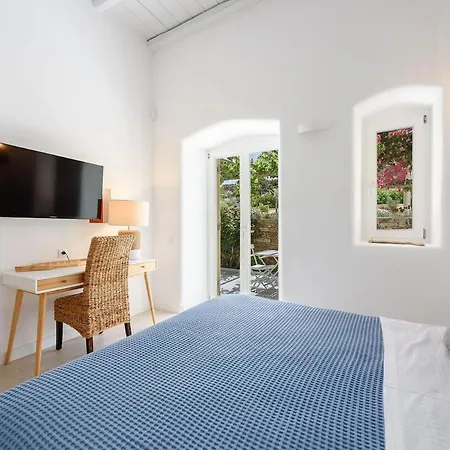 House Of Old Olive Tree * Páros