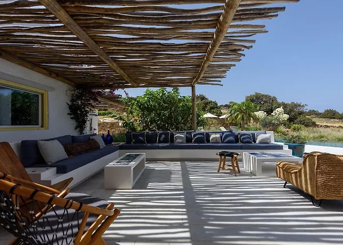 House Of Old Olive Tree * Πάρος