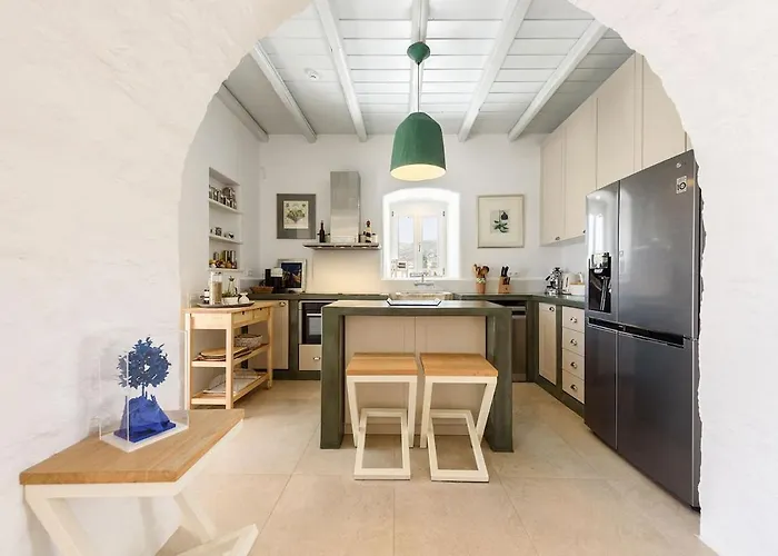 Villa House Of Old Olive Tree *