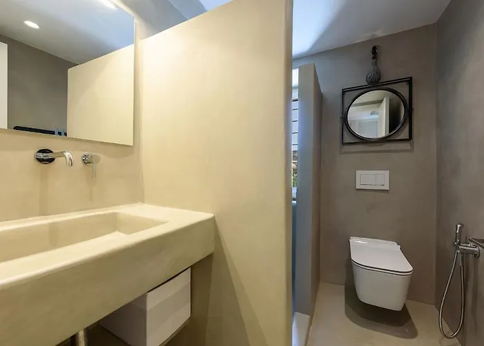 House Of Old Olive Tree Páros