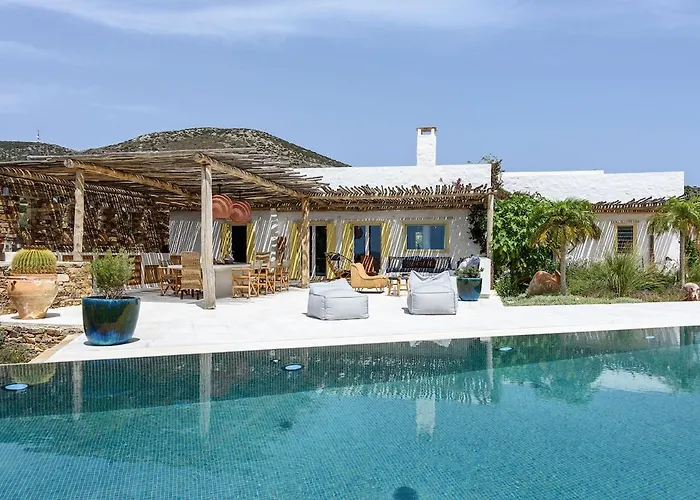 House Of Old Olive Tree Villa Páros