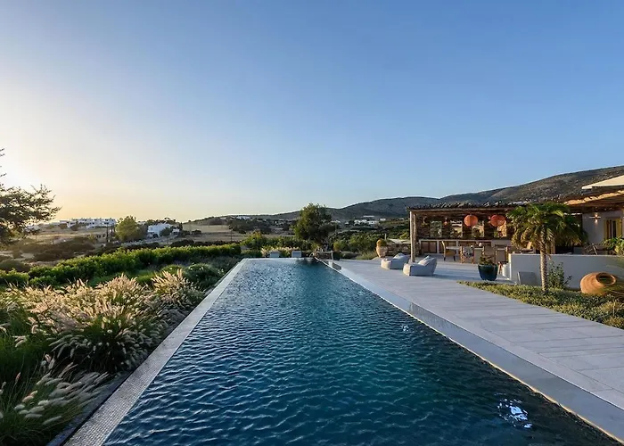 House Of Old Olive Tree Páros