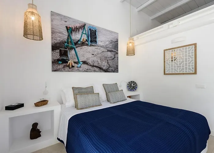 House Of Old Olive Tree Páros